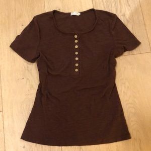 Brown Tee w buttons 🤎🤎